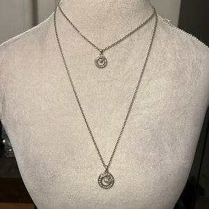 necklace with a short & long chain 2 circle charms faux 💎 &pearls